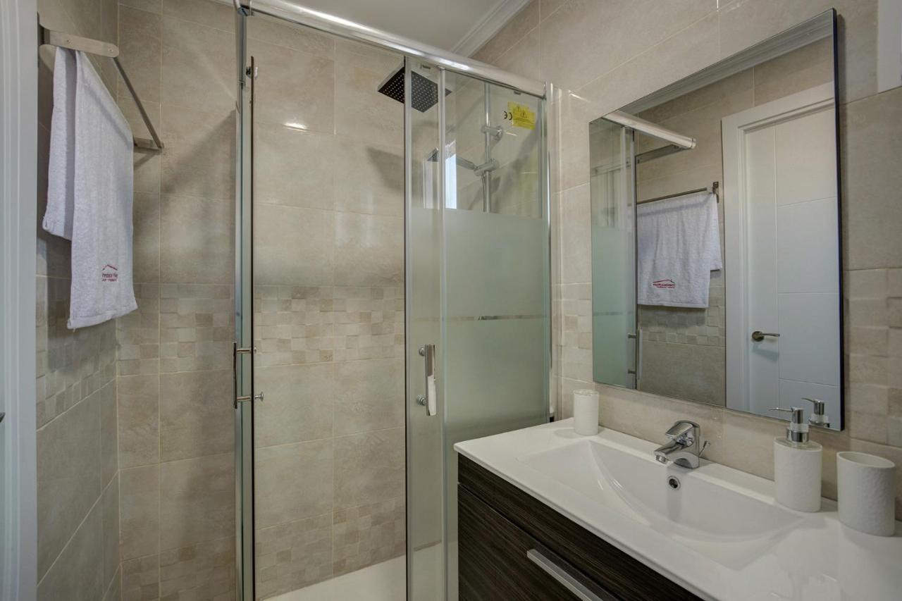 Beds & Breaks Glinka Apartment Valencia Exterior photo